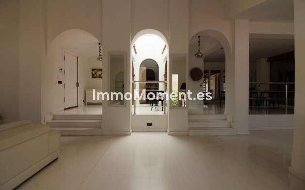 Revente - Villa - Benalmadena - Benalmadena Centro