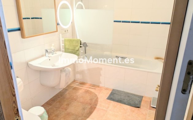 Revente - Maison mitoyenne - Intérieur                       - Guaro