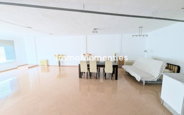 Revente - Maison mitoyenne - Intérieur                       - Guaro