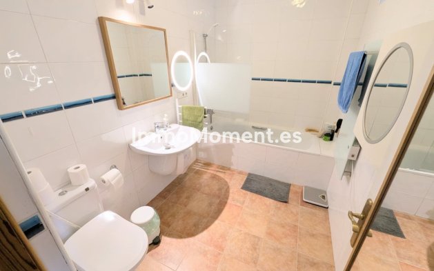 Revente - Maison mitoyenne - Intérieur                       - Guaro