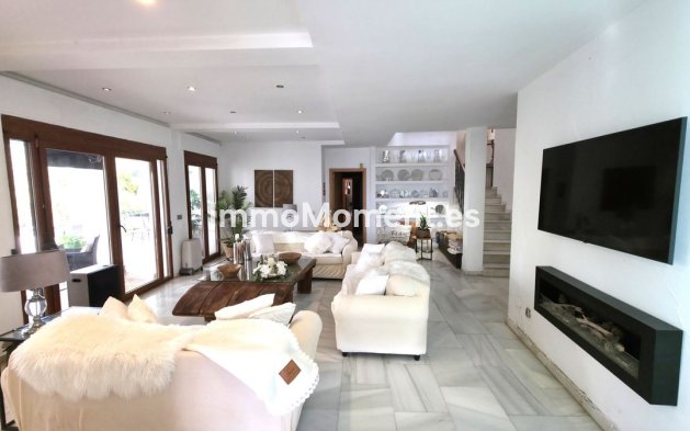 Bestaande woning - Villa - Estepona  - Atalaya