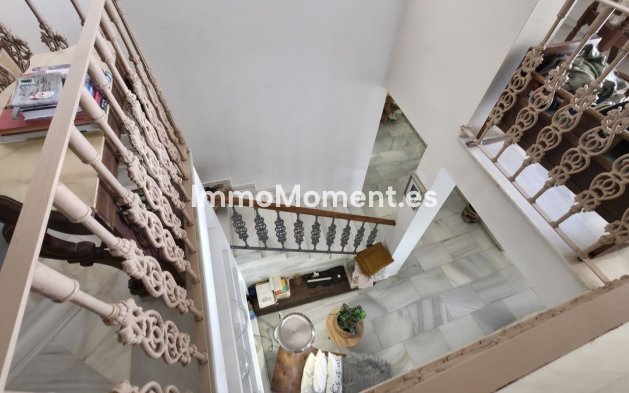 Bestaande woning - Villa - Estepona  - Atalaya