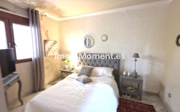 Bestaande woning - Villa - Estepona  - Atalaya