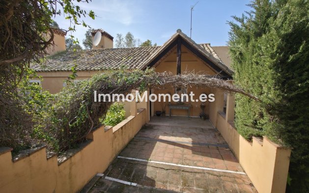 Bestaande woning - Villa - Estepona  - Atalaya