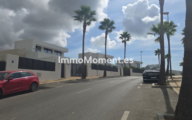 Revente - Villa - Marbella - Río Real