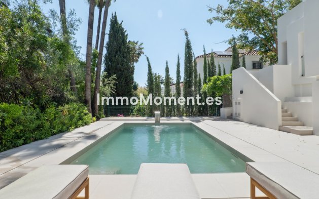 Wiederverkauf - Villa - Marbella - Nueva Andalucía