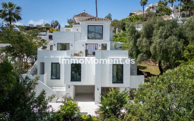 Wiederverkauf - Villa - Marbella - Nueva Andalucía