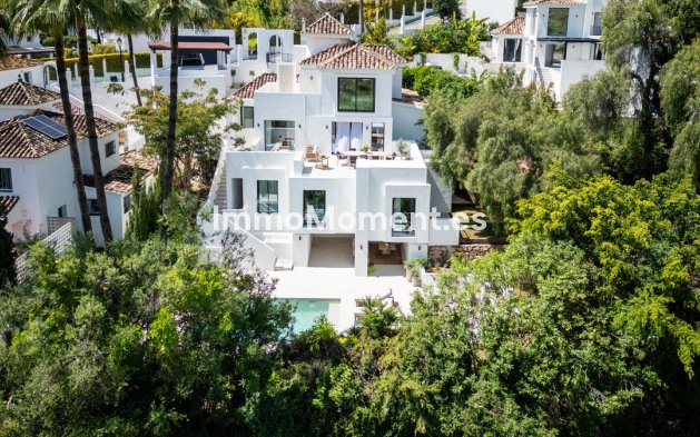 Wiederverkauf - Villa - Marbella - Nueva Andalucía