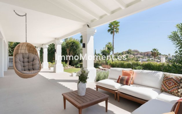 Revente - Villa - Marbella - Nueva Andalucía