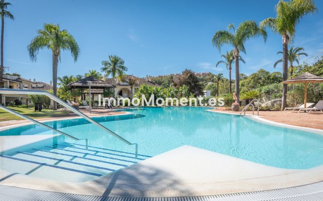 Revente - Appartement - Marbella - Nueva Andalucía