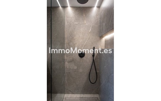 Wiederverkauf - Wohnung - Marbella - Nueva Andalucía