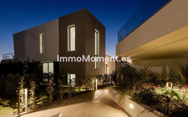 Resale - Villa - Mijas - Calahonda