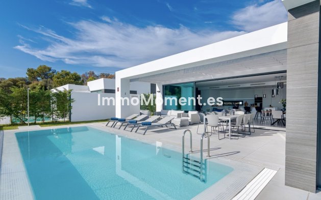 Resale - Villa - Mijas - Calahonda