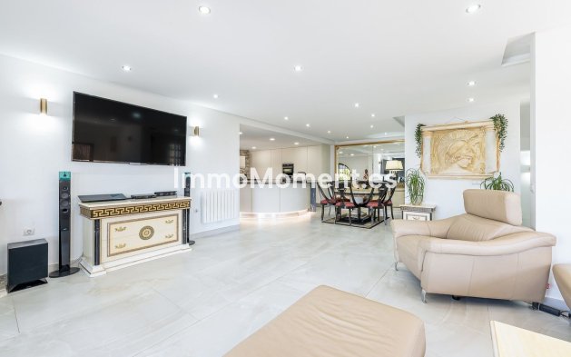 Wiederverkauf - Villa - Benalmadena - Benalmadena Centro