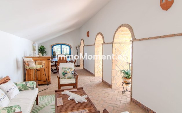 Revente - Maison mitoyenne - Intérieur                       - Alora