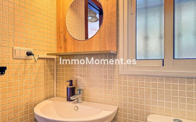 Resale - Villa - Inland  - Almogía