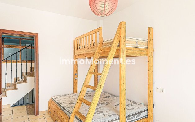 Resale - Villa - Inland  - Almogía