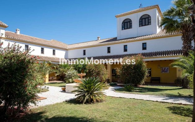 Revente - Maison de campagne - Intérieur                       - Almogía