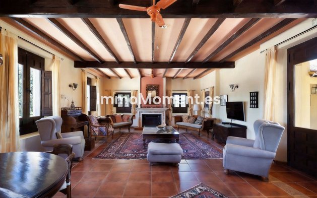 Revente - Maison de campagne - Intérieur                       - Almogía