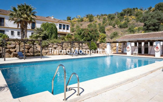 Revente - Maison de campagne - Intérieur                       - Almogía