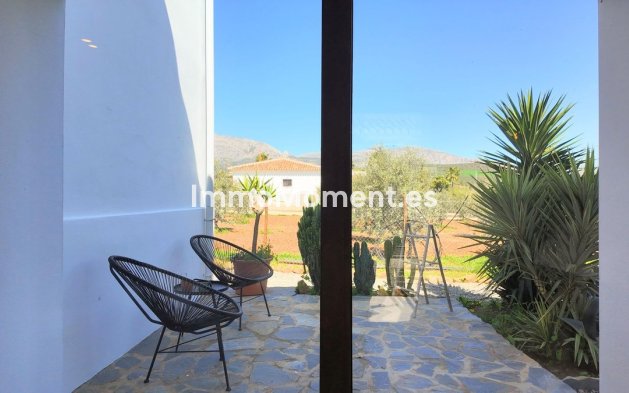 Reventa - Casa de campo - Interior  - Alora