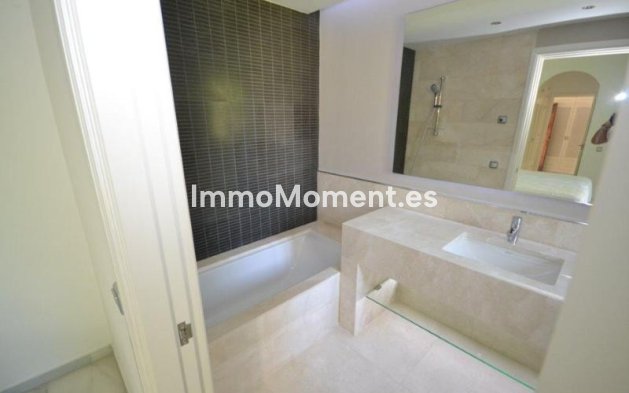 Reventa - Villa - Marbella - Guadalmina Baja