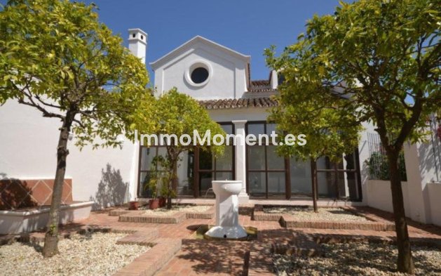 Reventa - Villa - Marbella - Guadalmina Baja