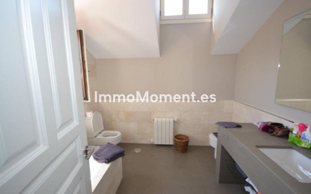 Reventa - Villa - Marbella - Guadalmina Baja