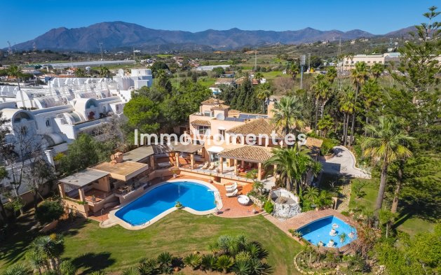 Resale - Villa - Estepona - New Golden Mile