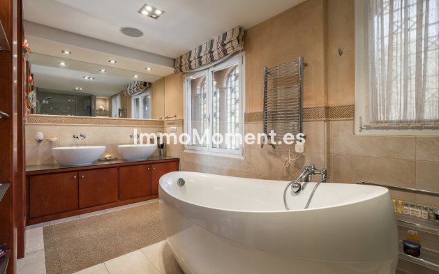 Resale - Villa - Estepona - New Golden Mile