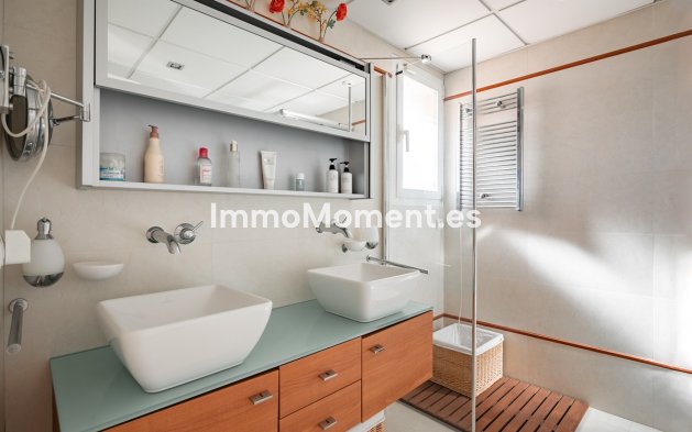 Resale - Villa - Estepona - New Golden Mile