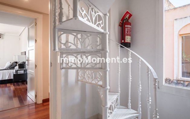 Resale - Villa - Estepona - New Golden Mile