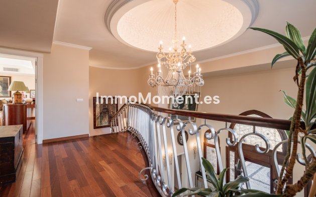 Resale - Villa - Estepona - New Golden Mile