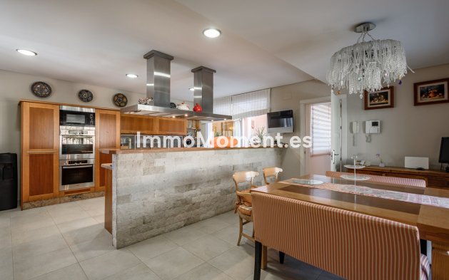 Resale - Villa - Estepona - New Golden Mile