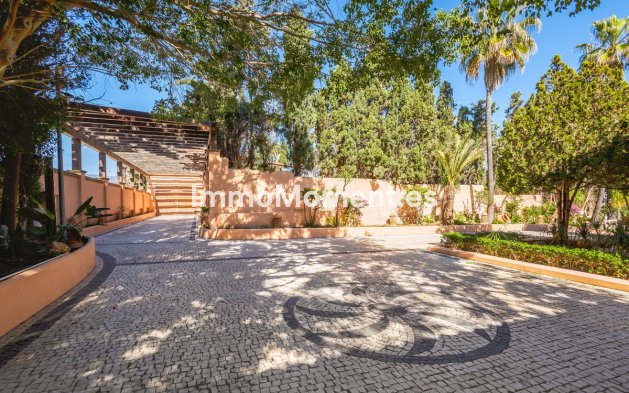Resale - Villa - Estepona - New Golden Mile