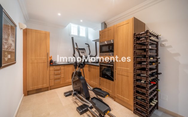 Reventa - Villa - Interior  - Istán