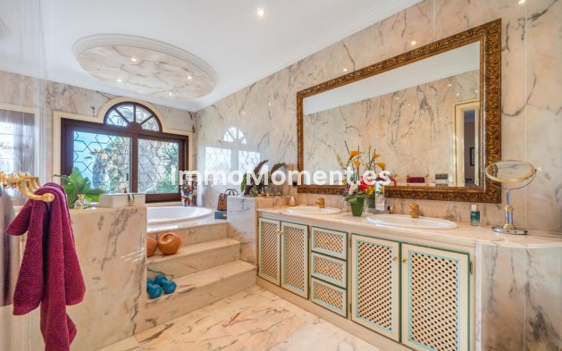 Revente - Villa - Estepona  - Estepona Centro