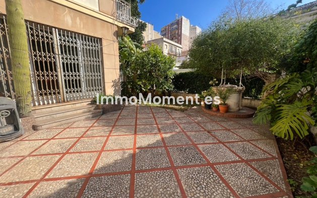 Wiederverkauf - Villa - Denia - Denia Centro