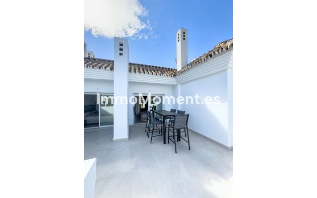 Resale - Apartment - Marbella - Puerto Banús