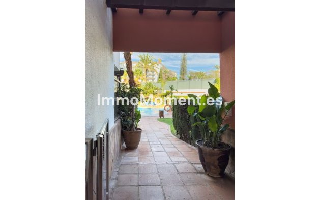 Resale - Apartment - Marbella - Puerto Banús