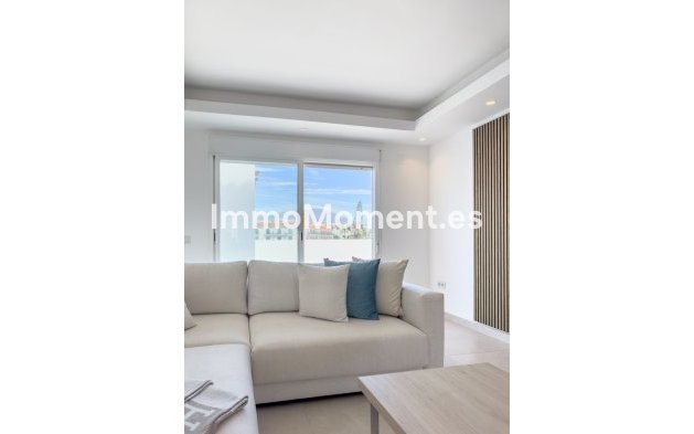 Resale - Apartment - Marbella - Puerto Banús