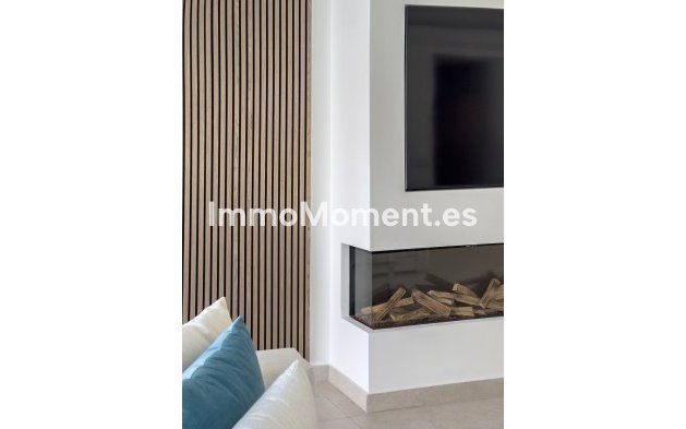 Resale - Apartment - Marbella - Puerto Banús