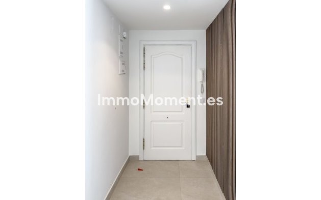 Resale - Apartment - Marbella - Puerto Banús