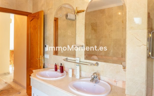 Wiederverkauf - Villa - Estepona  - New Golden Mile