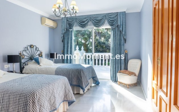 Wiederverkauf - Villa - Estepona  - New Golden Mile