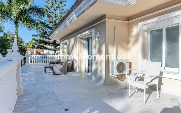 Wiederverkauf - Villa - Estepona  - New Golden Mile