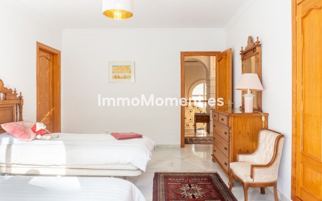 Wiederverkauf - Villa - Estepona  - New Golden Mile