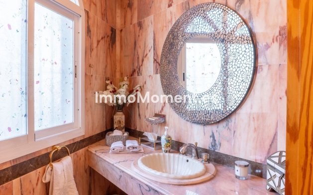 Wiederverkauf - Villa - Estepona  - New Golden Mile