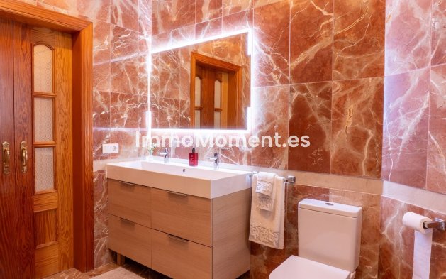 Wiederverkauf - Villa - Estepona  - New Golden Mile