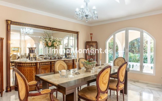 Wiederverkauf - Villa - Estepona  - New Golden Mile